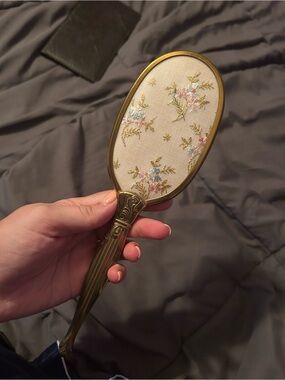 Vintage-Style Gold Hand Mirror with Embroidered Floral Back